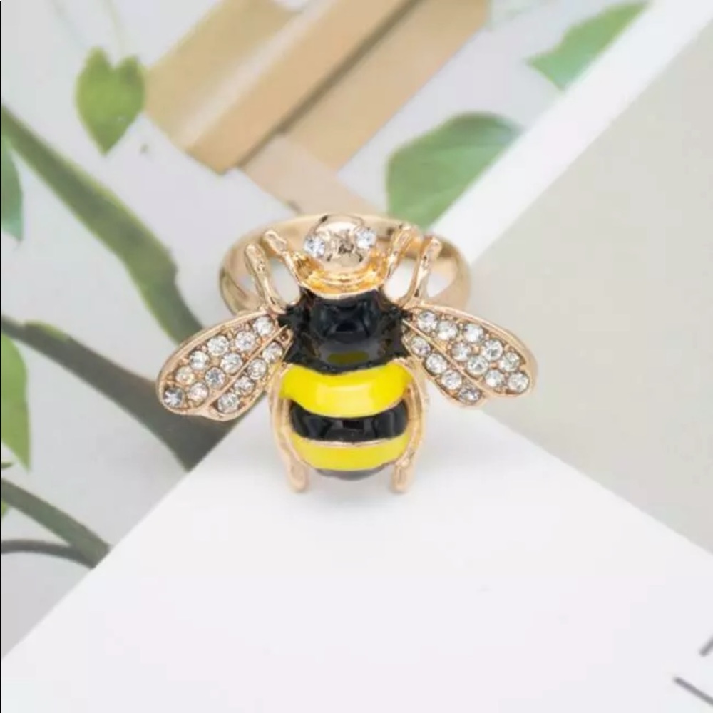 NWT Betsy Johnson Bee Pendant Necklace & Ring - Picture 5 of 13